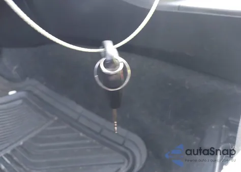 2017 Toyota Rav4 Xle из США, поврежденный, VIN 2T3WFREV8HW374204